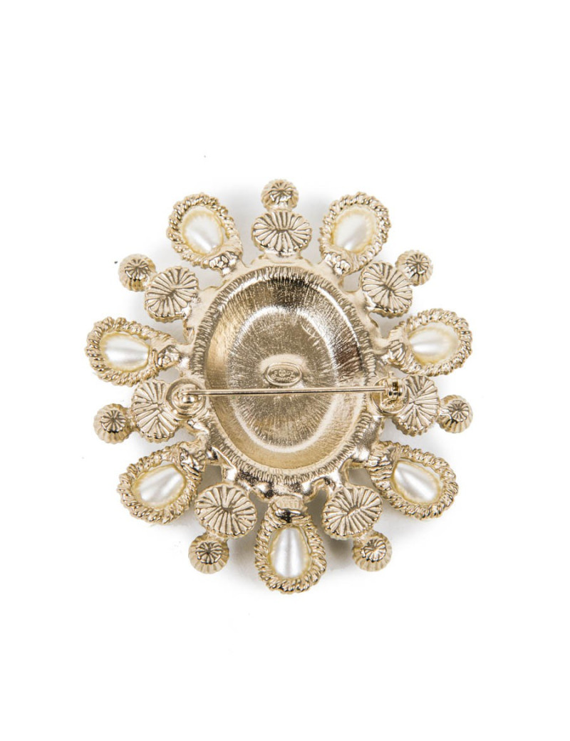 2017 Broche CHANEL perles nacrées 