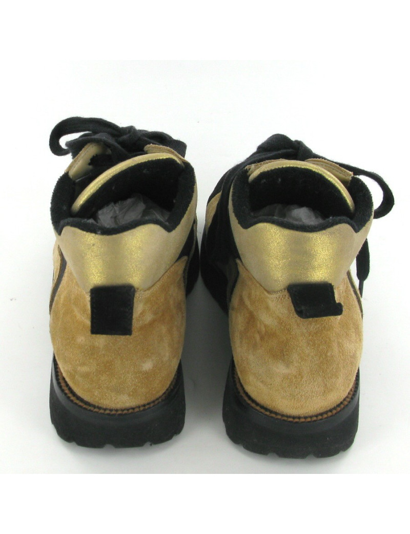 Basket CHANEL bicolores noir et beige