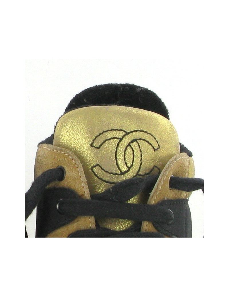 Basket CHANEL bicolores noir et beige