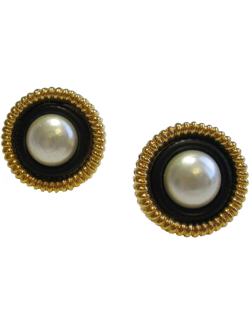 Vintage CHANEL Clip-on earrings in gilded metal, black and pearl