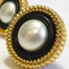 Vintage CHANEL Clip-on earrings in gilded metal, black and pearl