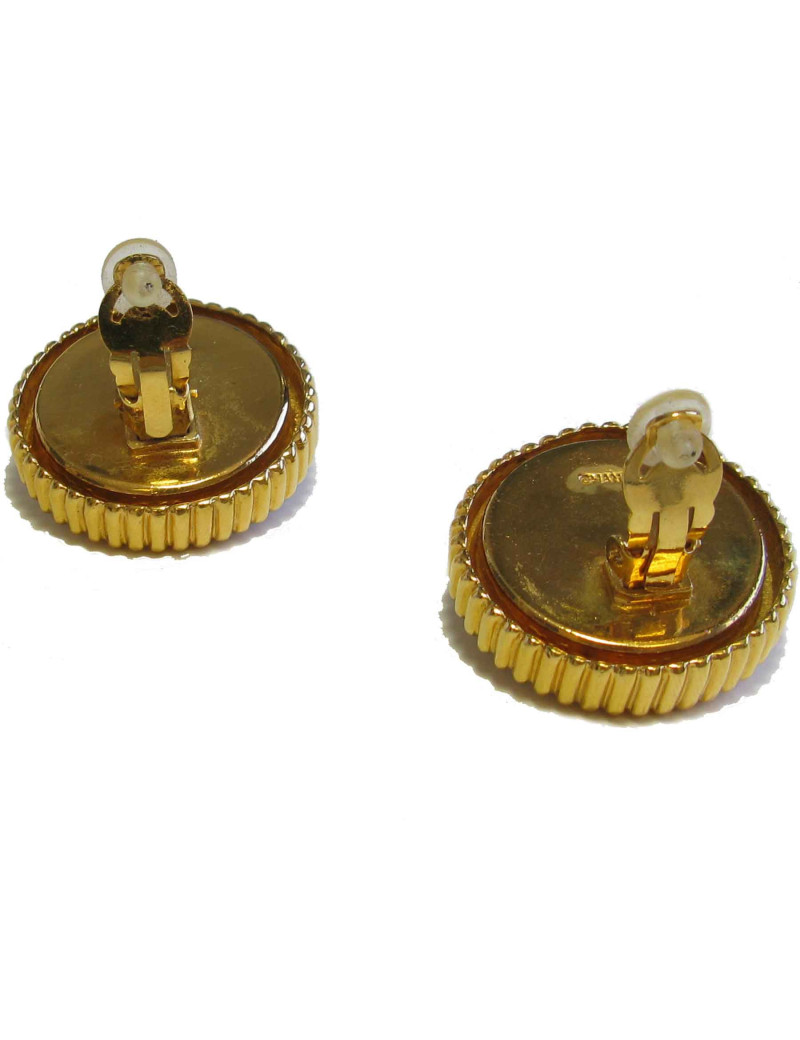 Vintage CHANEL Clip-on earrings in gilded metal, black and pearl