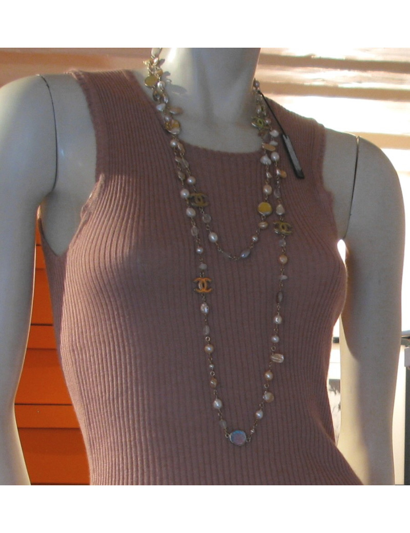 Sautoir CHANEL "CC" , perles et éclats de pierre