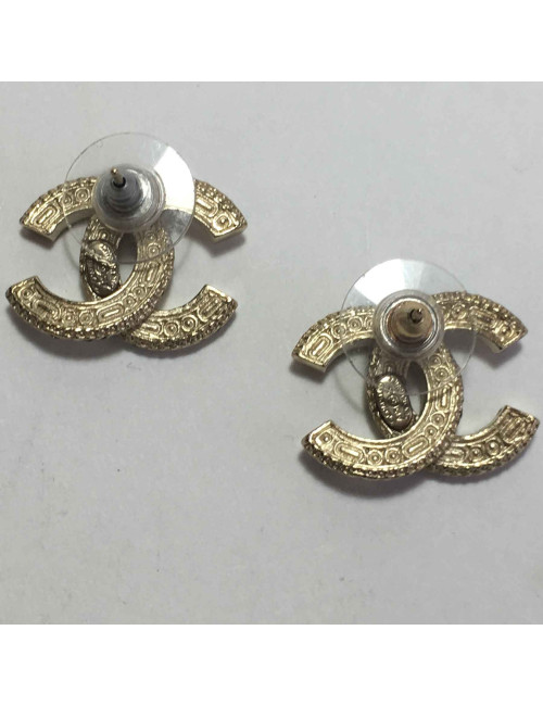 Boucles d'oreilles clous CHANEL CC  en métal doré, strass blancs et noirs