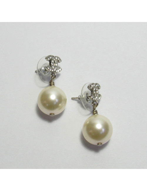  CHANEL CC earring studs in rhinestone and pearl