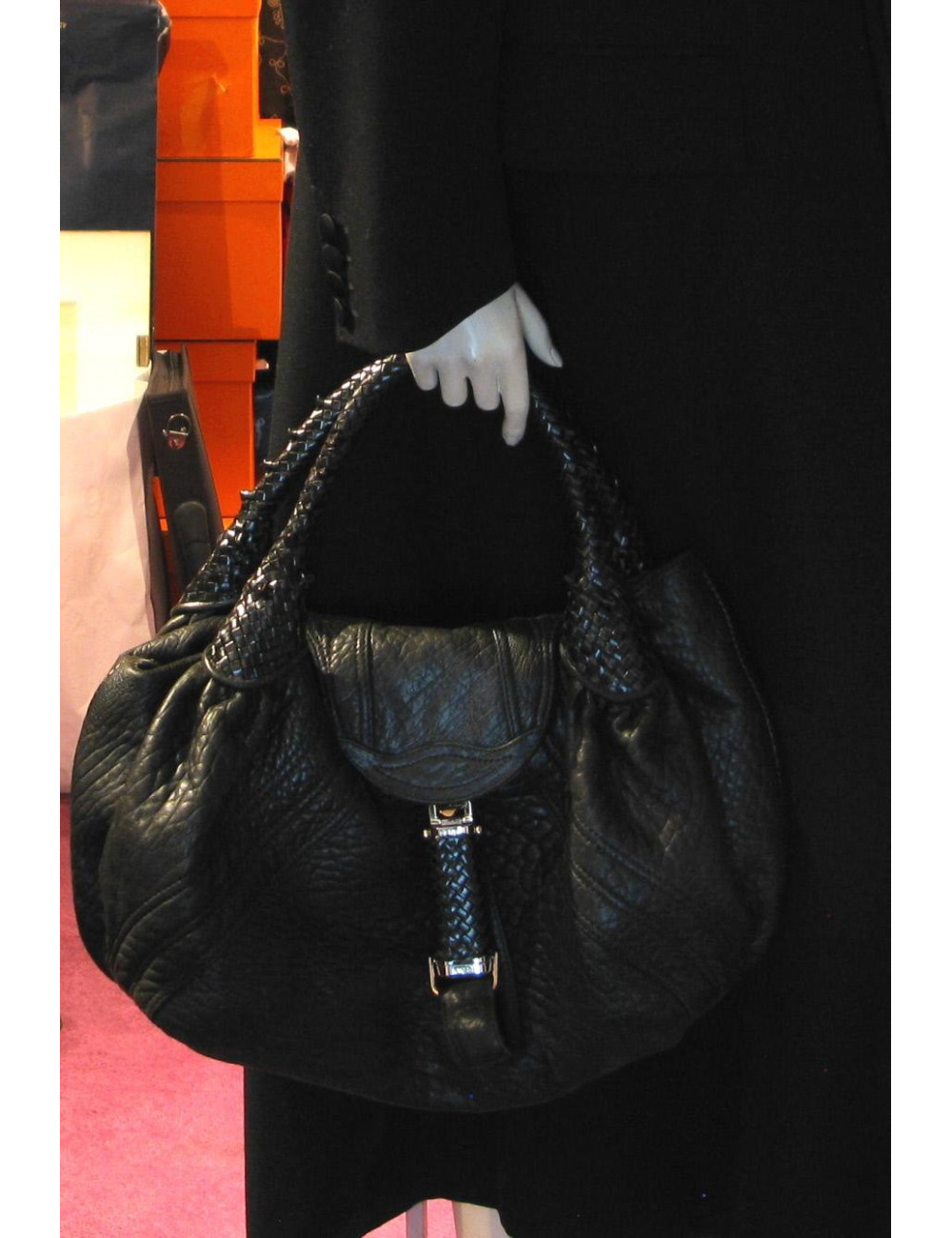 Sac FENDI "Spy bag" cuir noir