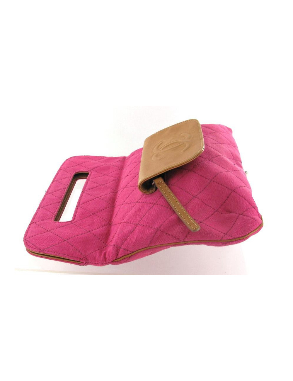 Pochette CHANEL en tissu rose et cuir gold