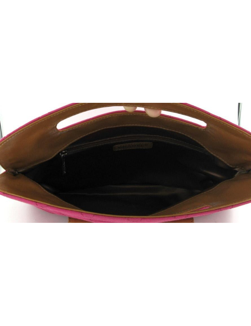 Pochette CHANEL en tissu rose et cuir gold