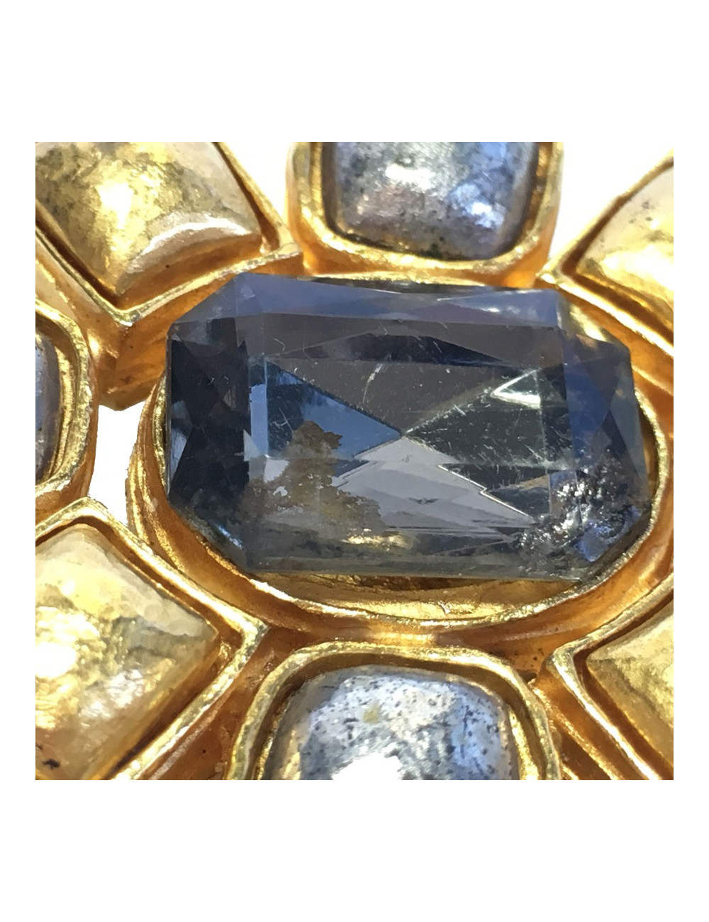 CHANEL vintage brooch in gilded and silver metal