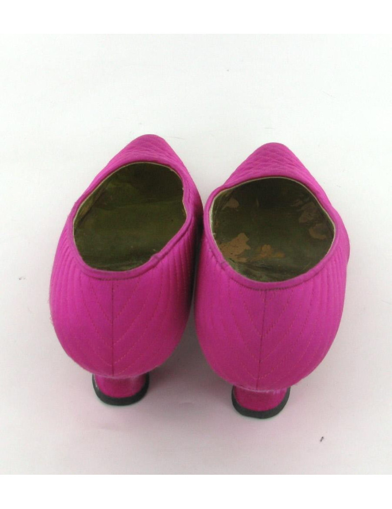 Escarpins CHANEL  T39 en satin rose