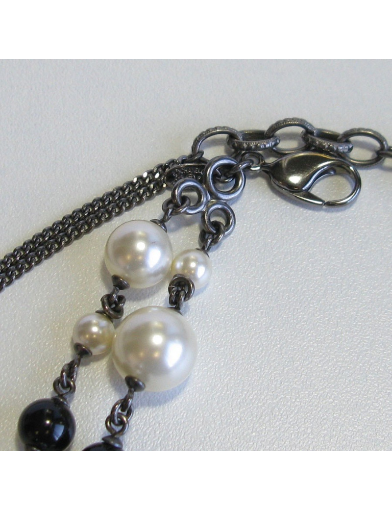 CHANEL double row of pearls and camellia necklace 