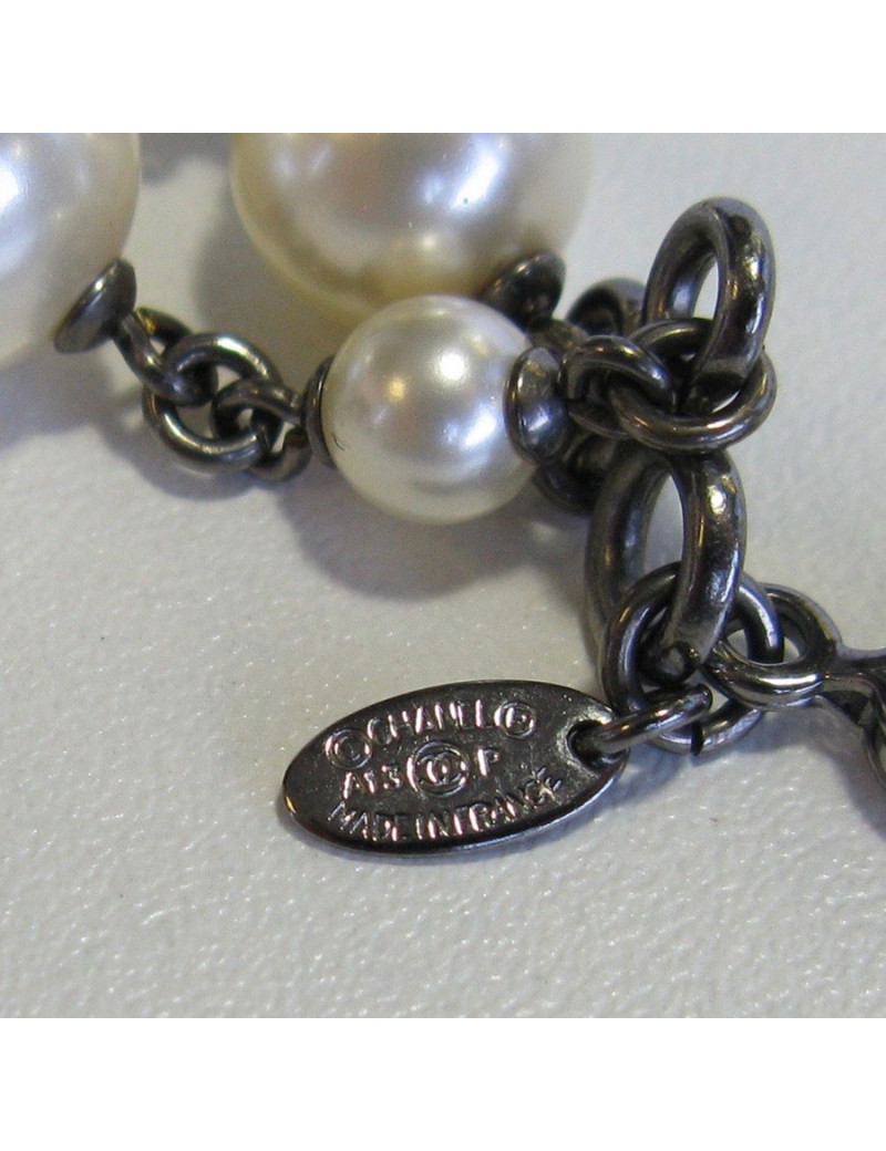 CHANEL double row of pearls and camellia necklace 