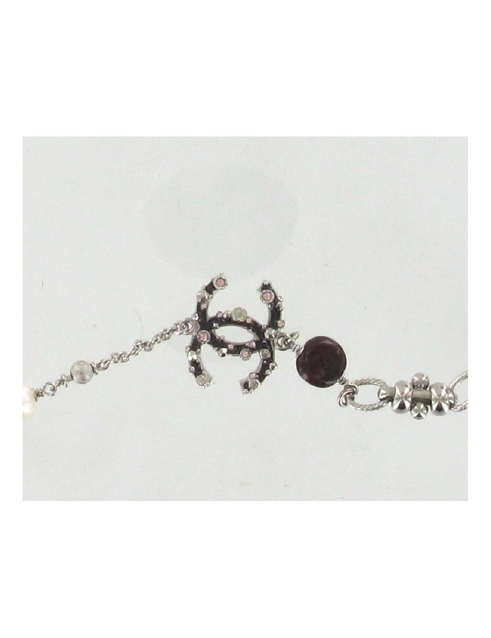 Sautoir CHANEL perles couleur cerise et cc strass