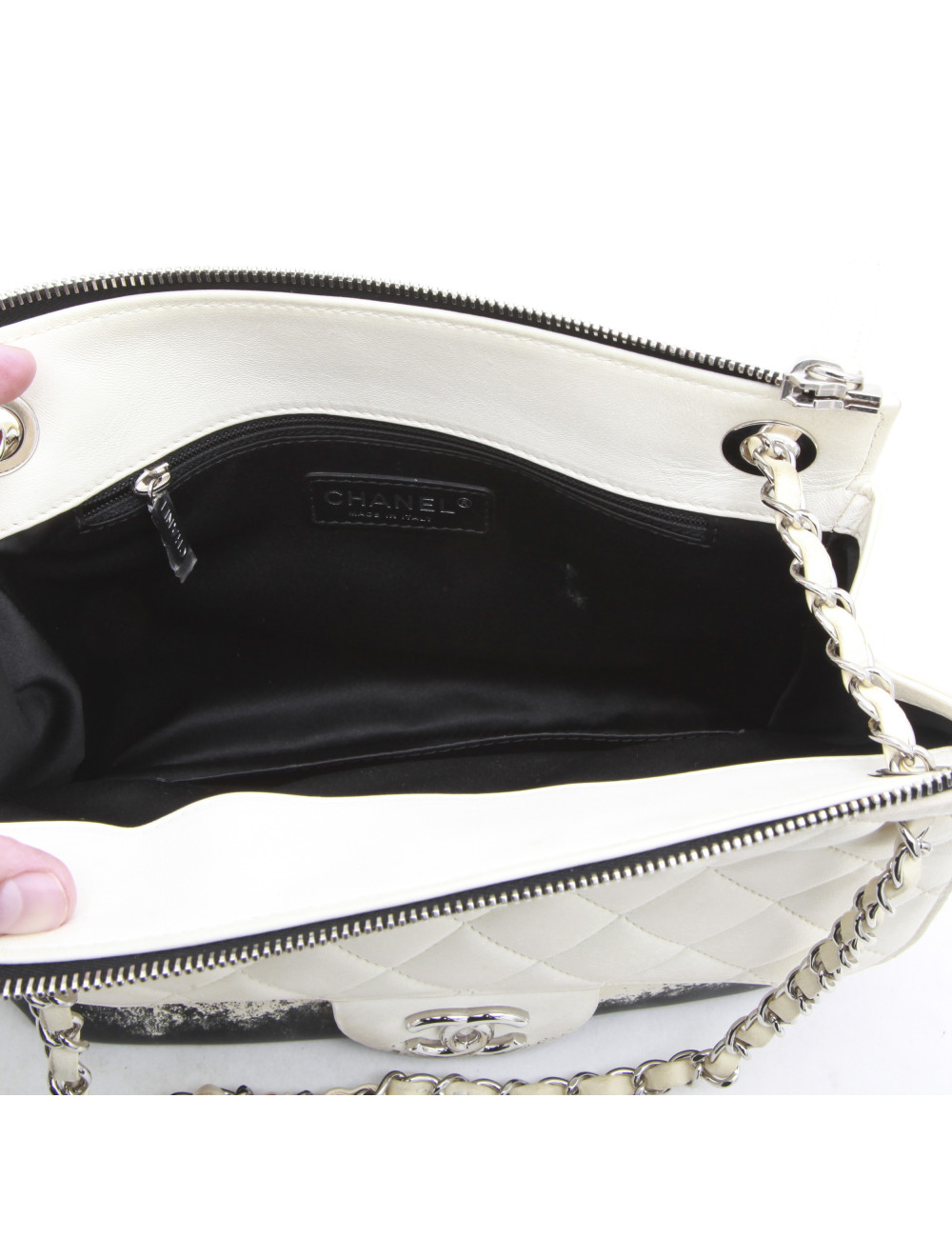 Sac CHANEL cuir d'agneau bicolore beige et noir