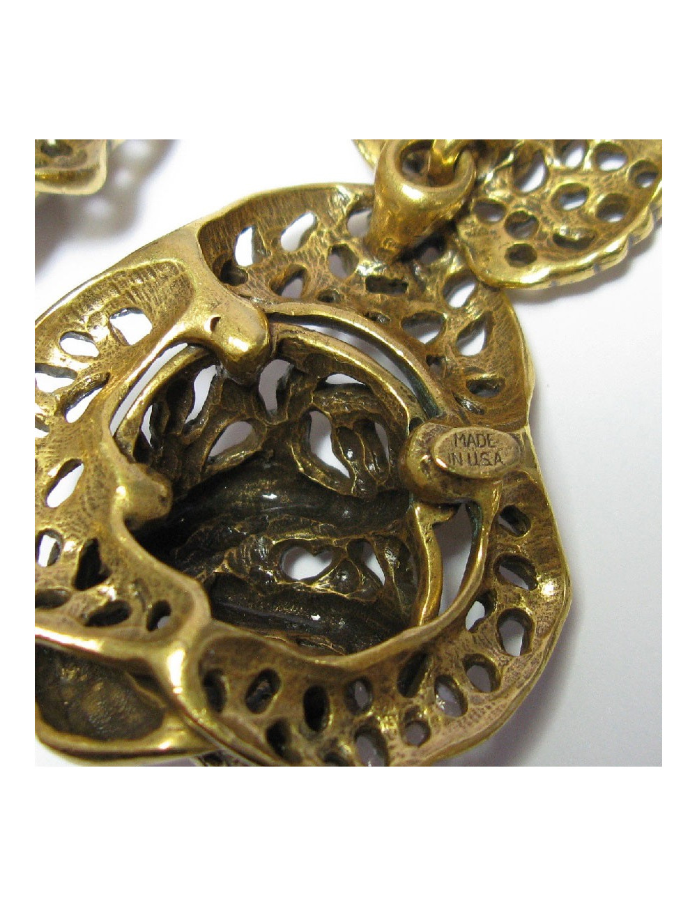 OSCAR DE LA RENTA pendant clip-on earrings in gilded metal