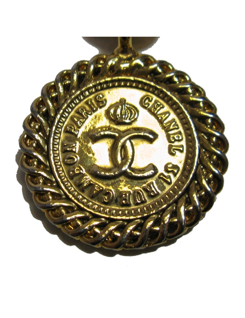 CHANEL vintage gold chain belt interlaced with brown leather.