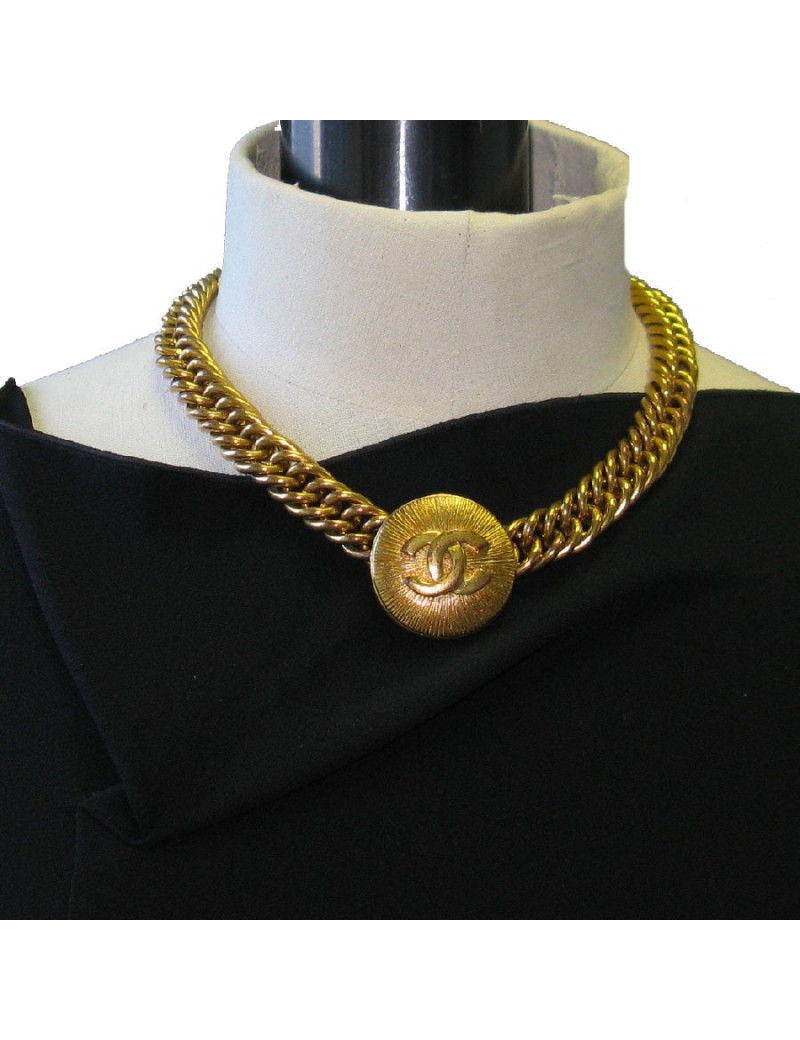 CHANEL vintage choker necklace in gilded metal