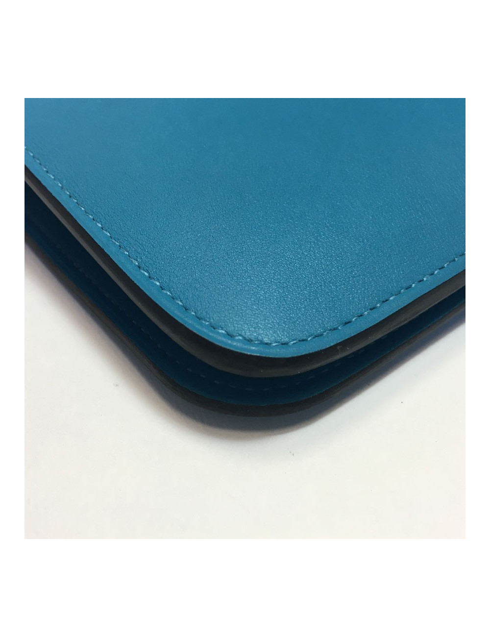 Portefeuille Dogon Duo HERMES grand modèle en veau swift turquoise