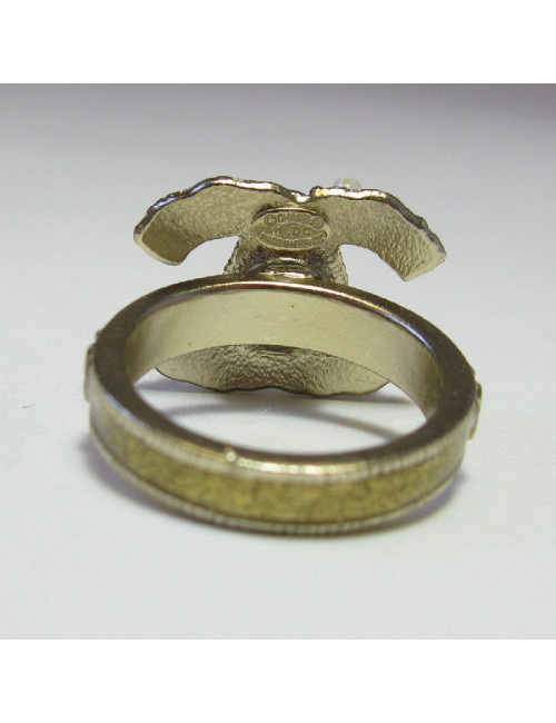 CHANEL CC ring in gilt metal set with pearl beads size 53FR
