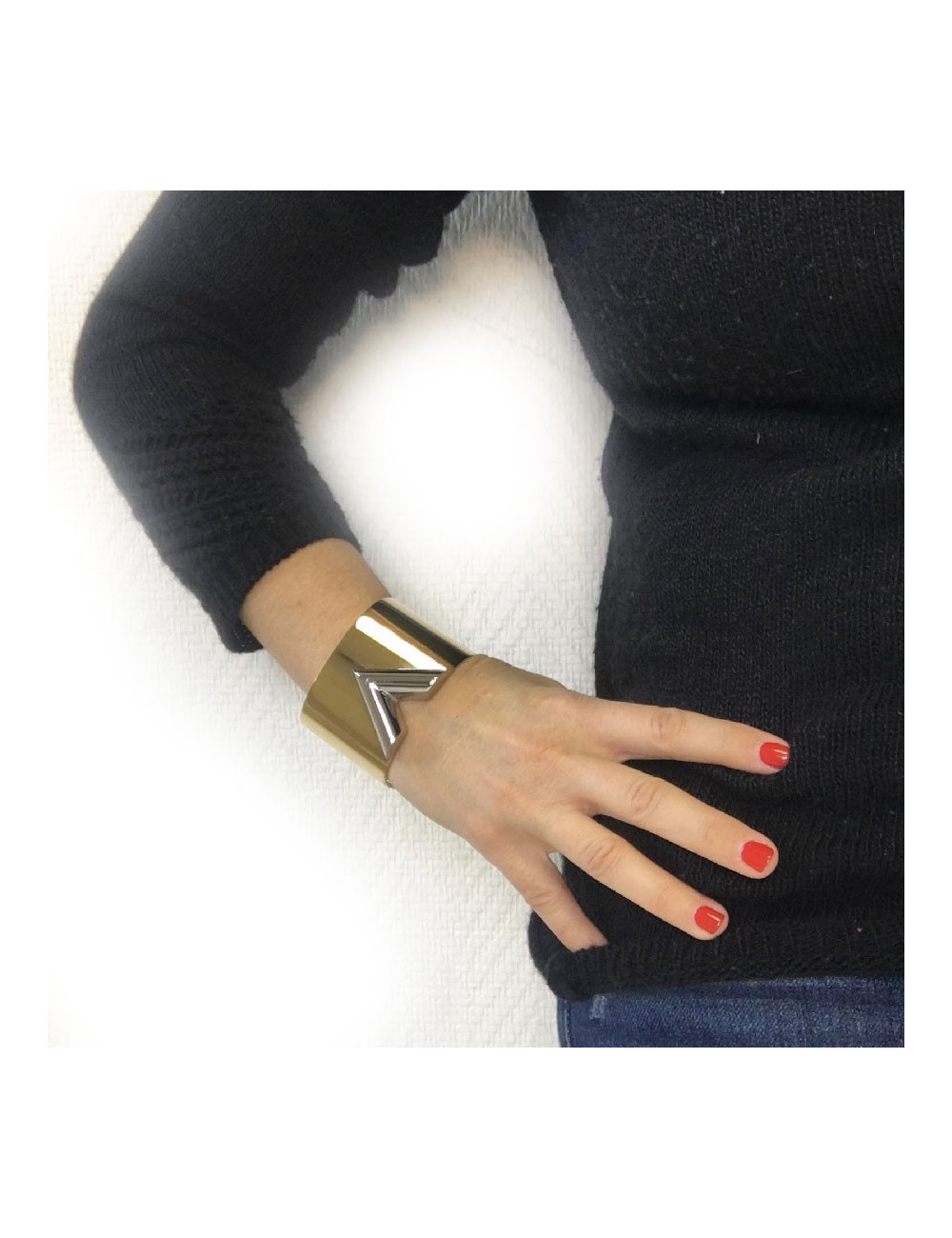 LOUIS VUITTON 'Essential V' Cuff Bracelet in golden brass