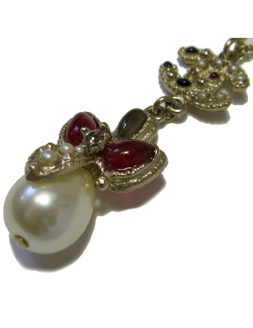 Collier CHANEL pendentif perle nacrée CC et pâte de verre