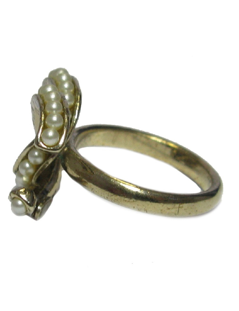 Bague CHANEL perles nacrées