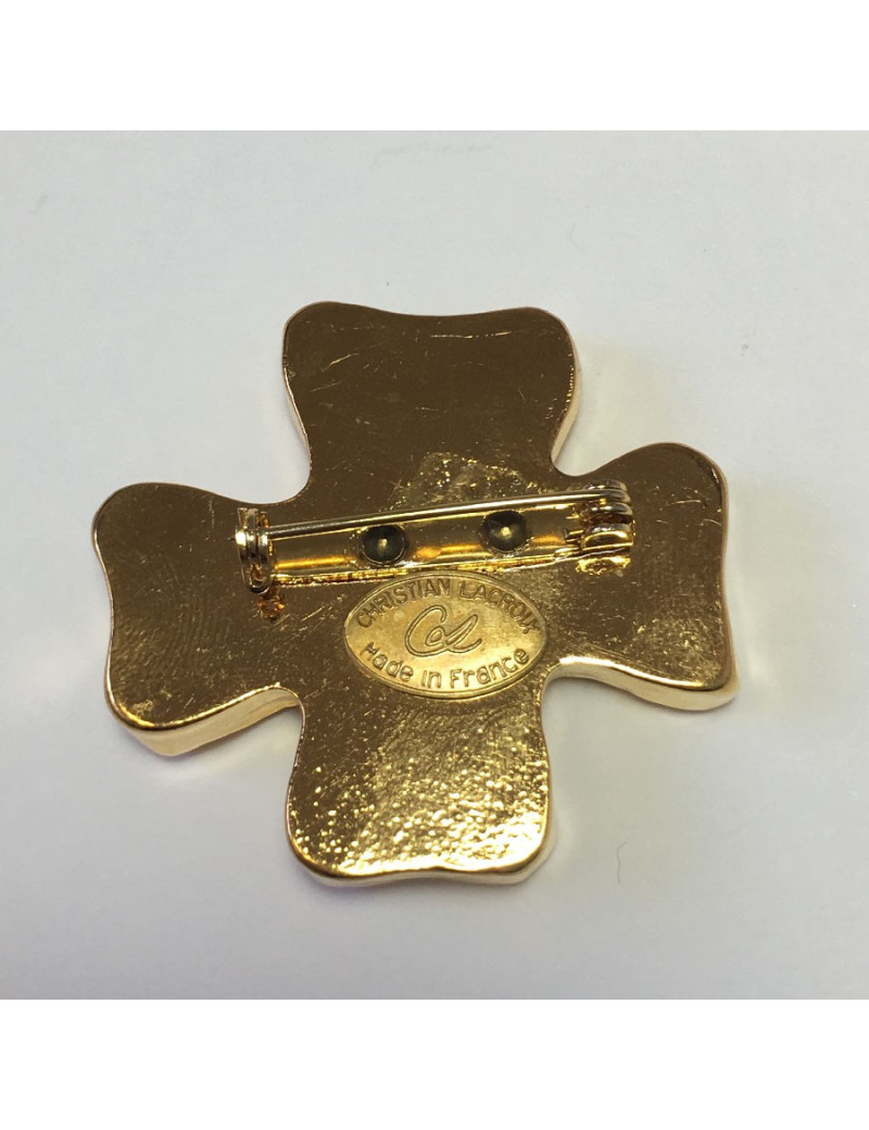 Broche CHRISTIAN LACROIX croix en résine dorée