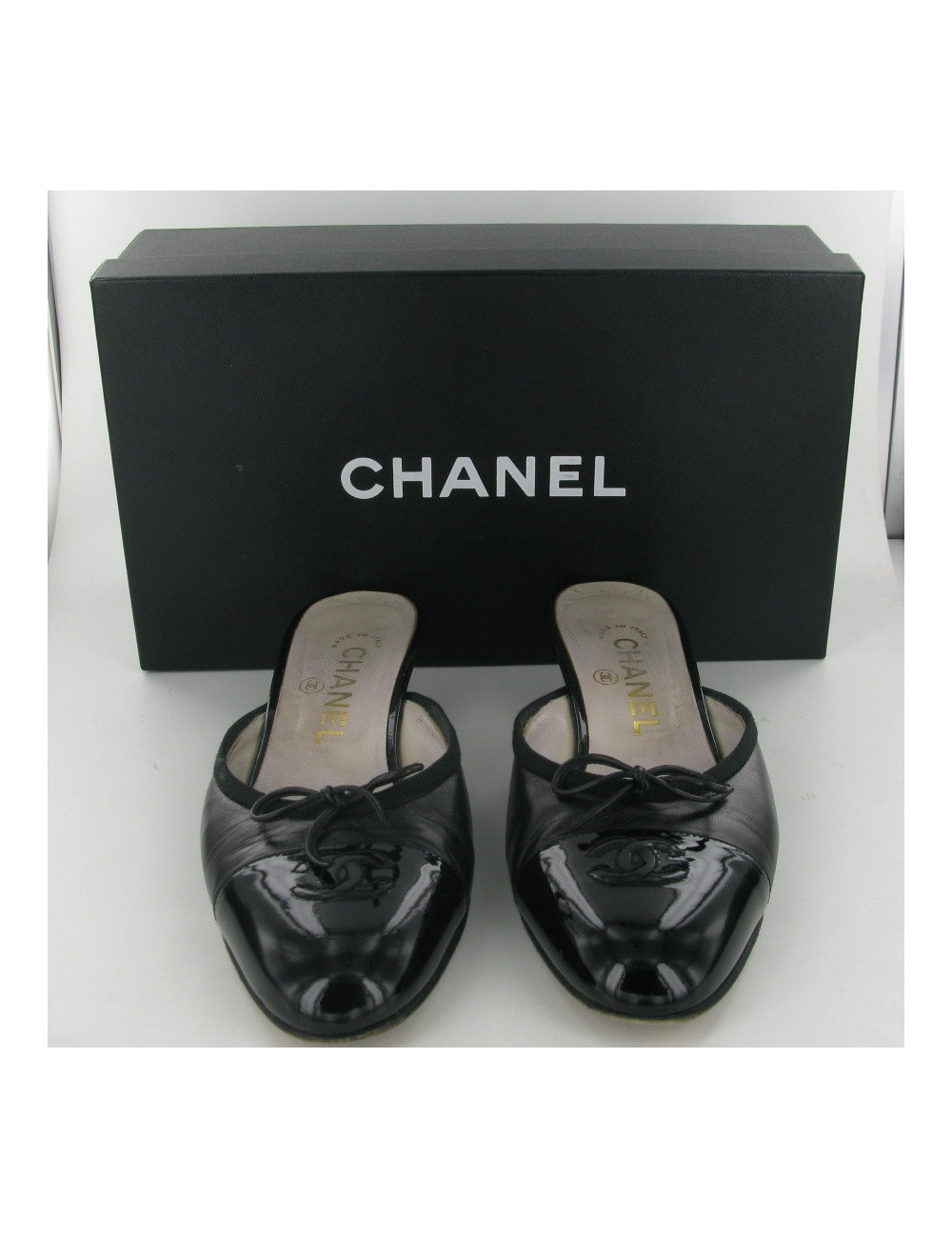 Mules CHANEL T36 cuir et vernis noir
