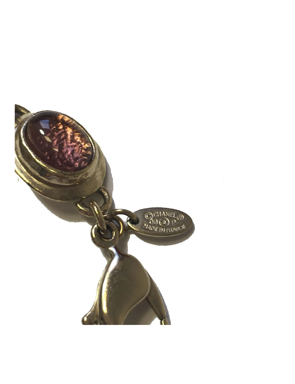 Sautoir CHANEL en métal doré et cabochons en résine multicolore