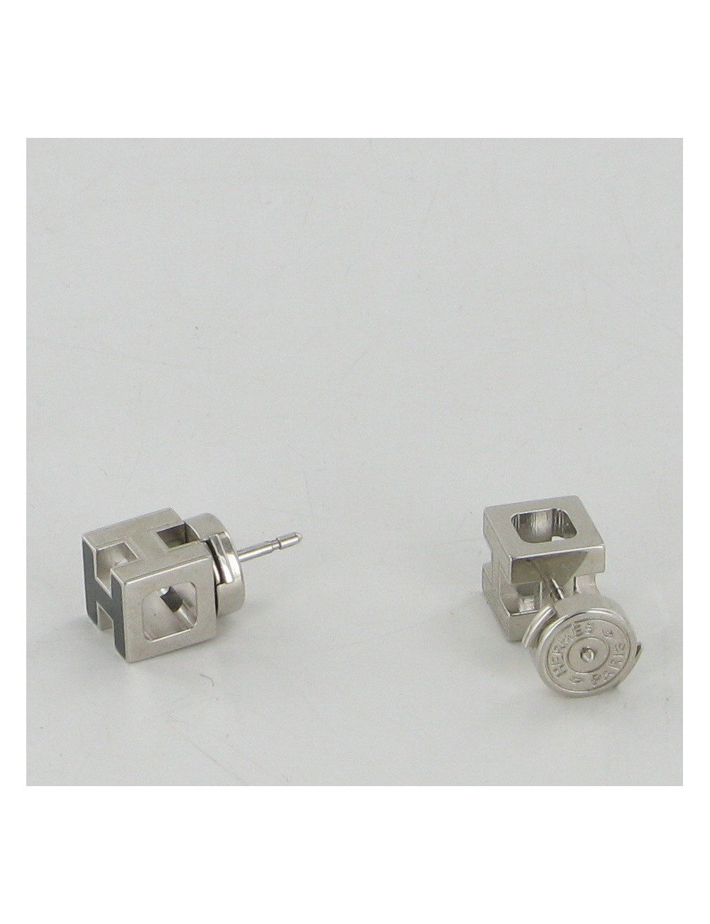 Boucles d'oreilles HERMES argent et email noir