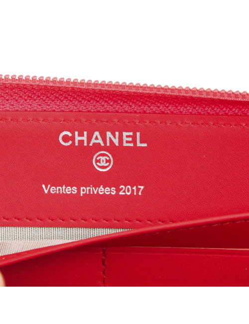 CHANEL wallet in grained salmon leather