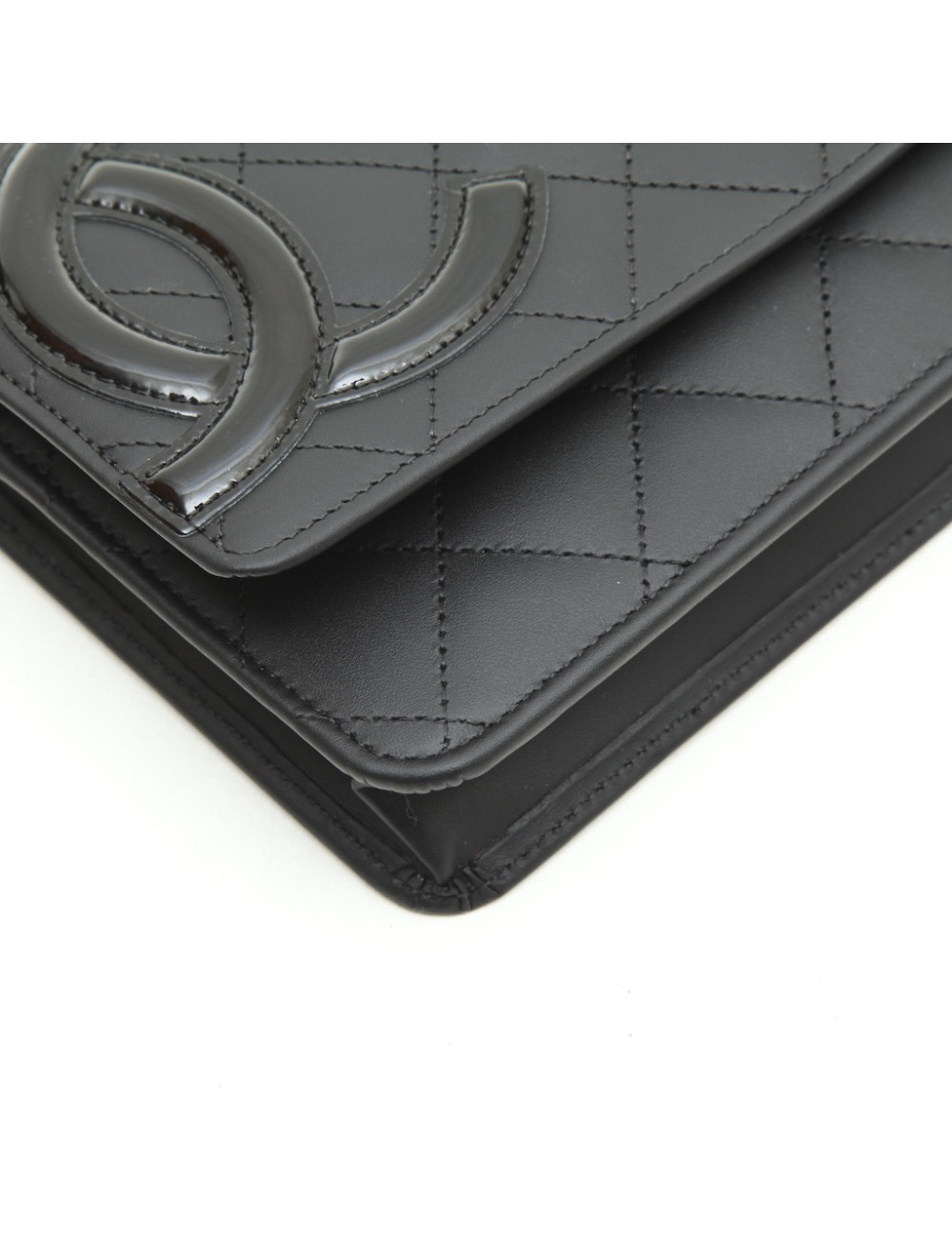Sac CHANEL wallet cuir lisse matelassé noir