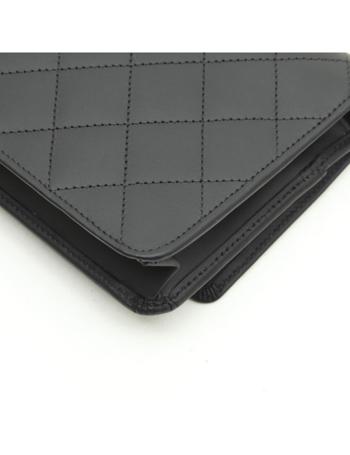 Sac CHANEL wallet cuir lisse matelassé noir