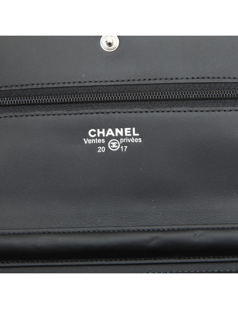 Sac CHANEL wallet cuir lisse matelassé noir