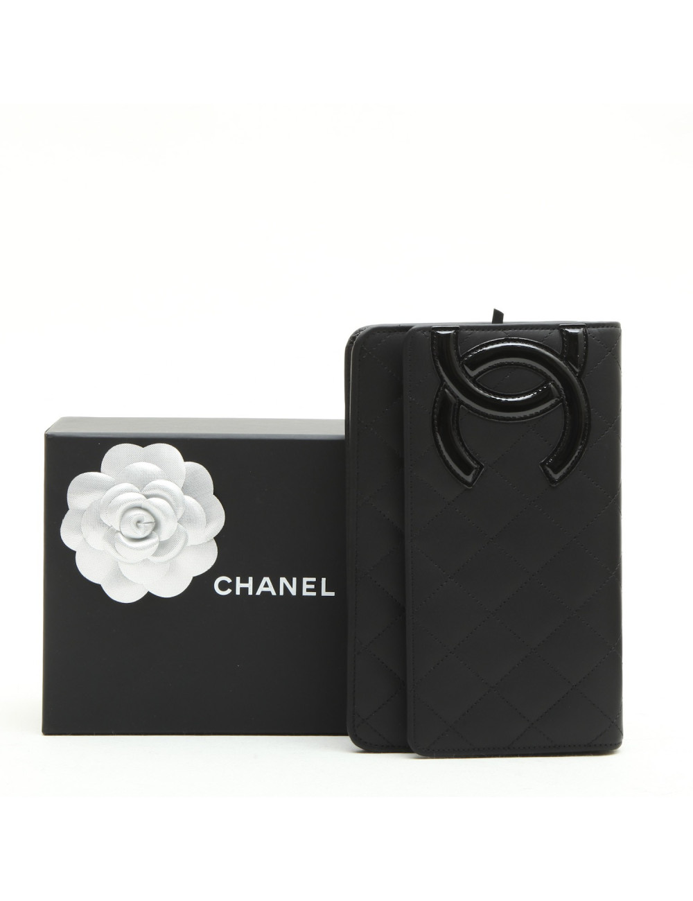 Sac CHANEL wallet cuir lisse matelassé noir