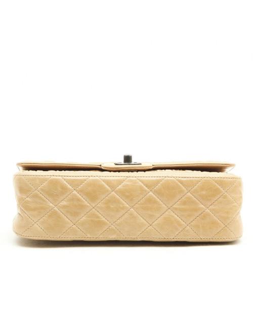 Sac CHANEL cuir d'agneau embossé "CC CHANEL" beige