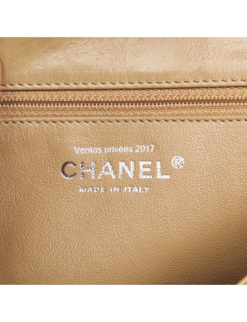 CHANEL timeless bag in beige embossed CC CHANEL lambskin leather