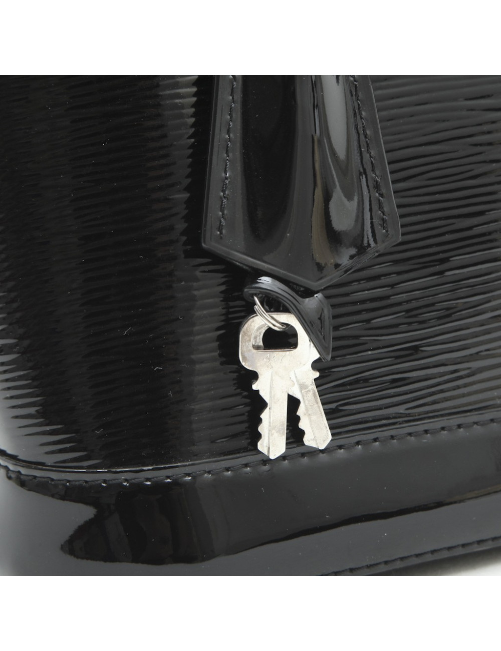 Sac Alma LOUIS VUITTON verni noir