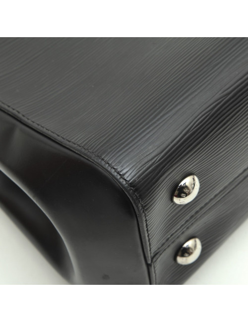 LOUIS VUITTON bag in black épi leather