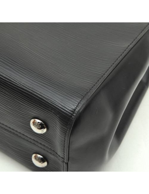 LOUIS VUITTON bag in black épi leather