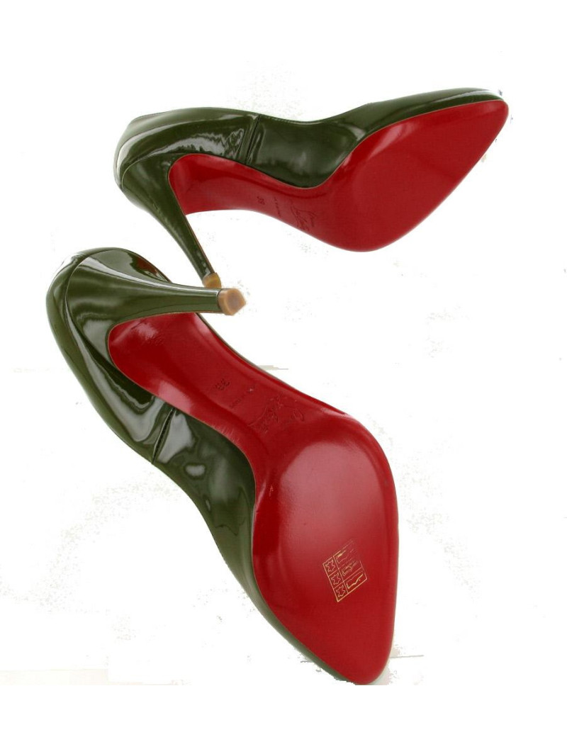 LOUBOUTIN T39 cuir vernis vert