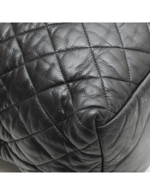 CHANEL 'Cocoon' bag in black quilted grained leather