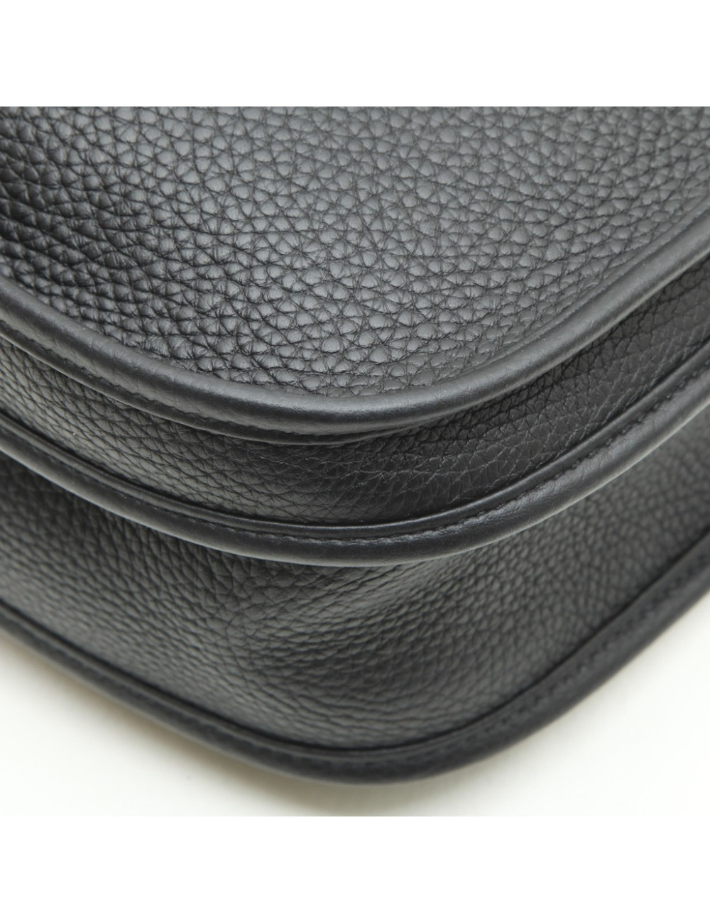 HERMES Evelyn II bag in black taurillon clémence leather