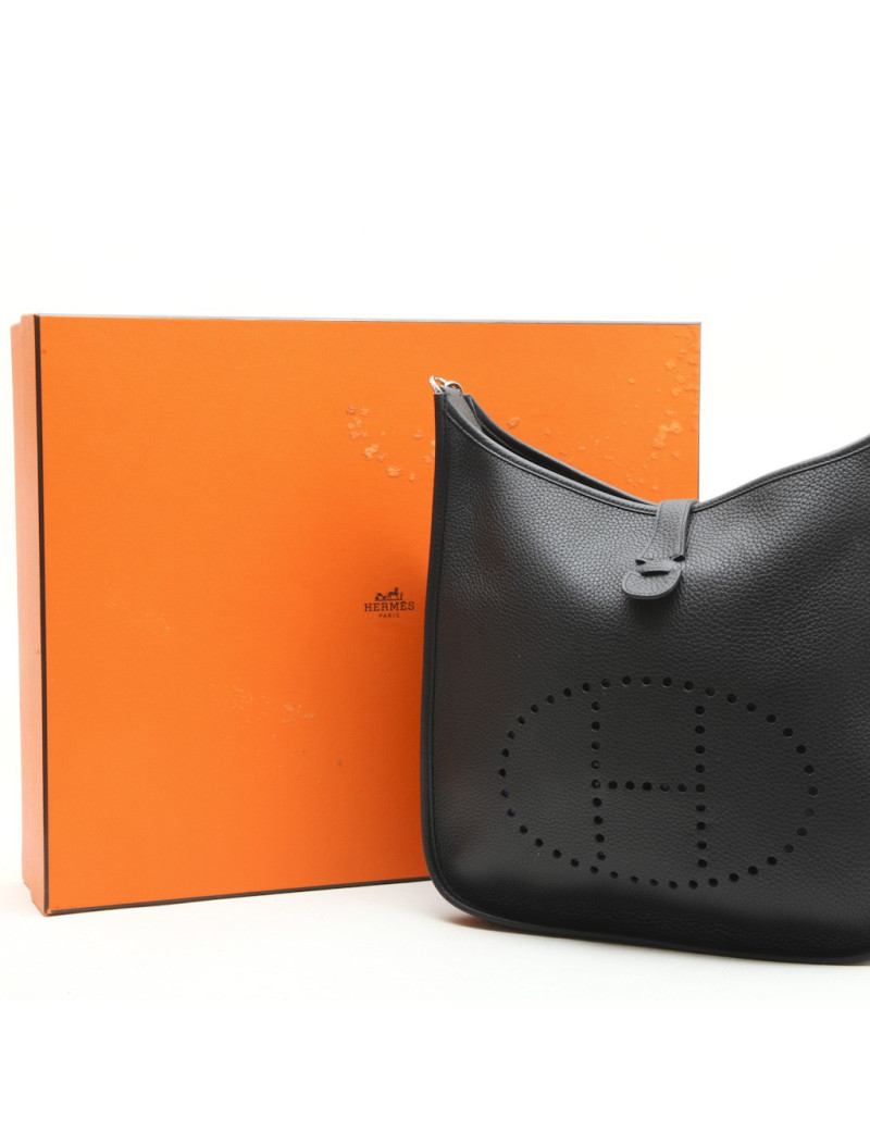 HERMES Evelyn II bag in black taurillon clémence leather