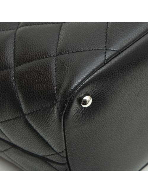 Sac cabas CHANEL en cuir grainé noir