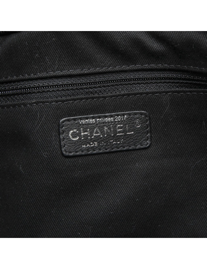 CHANEL Tote Bag in Black Grained Leather Big Model