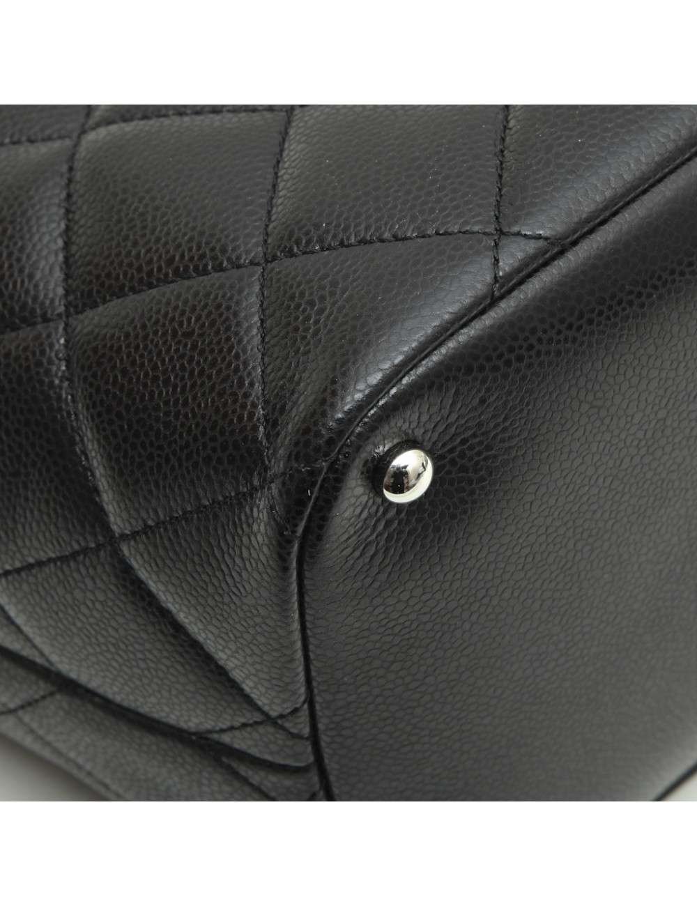 Sac cabas CHANEL en cuir graine noir