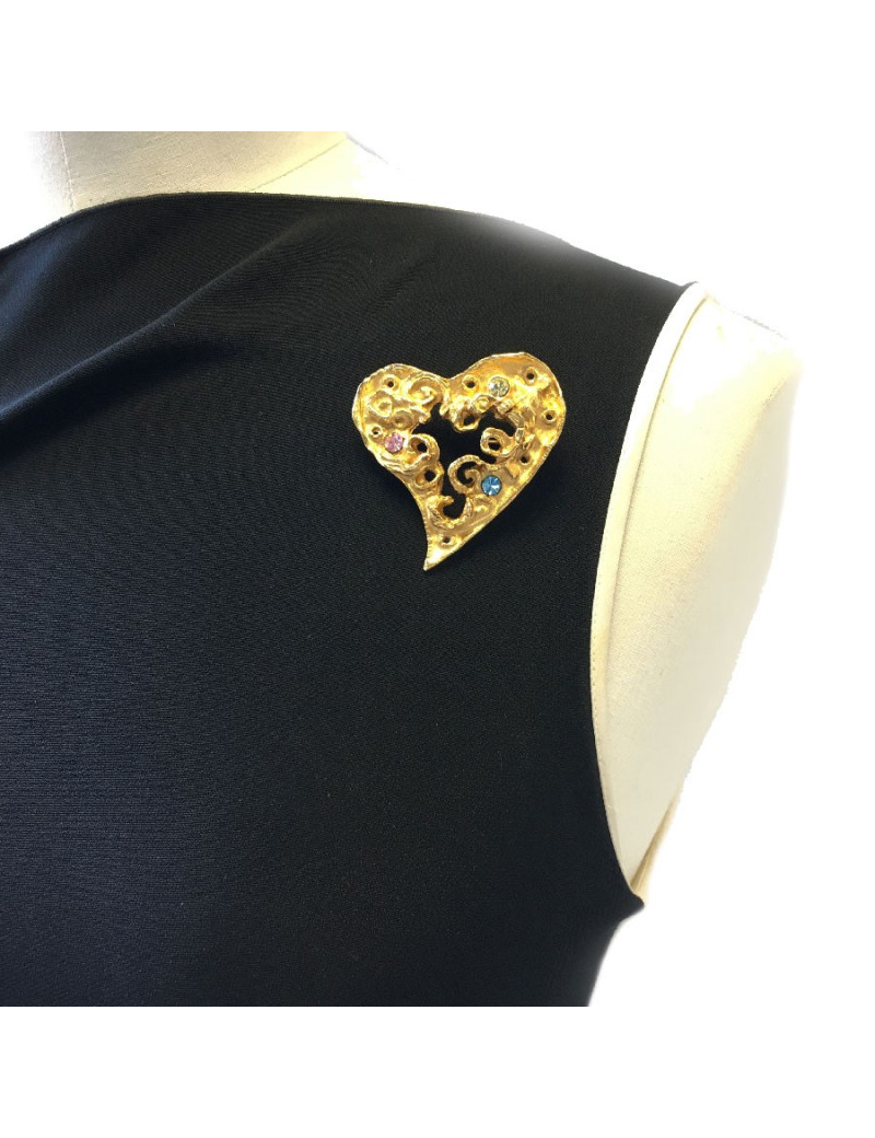 CHRISTIAN LACROIX heart brooch in gilt metal and rhinestones