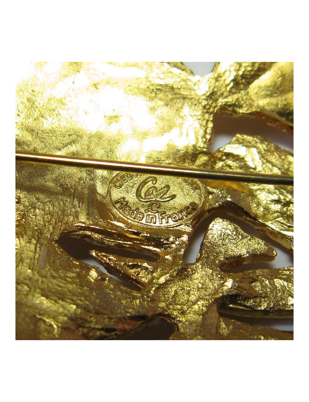 CHRISTIAN LACROIX heart brooch in gilded metal