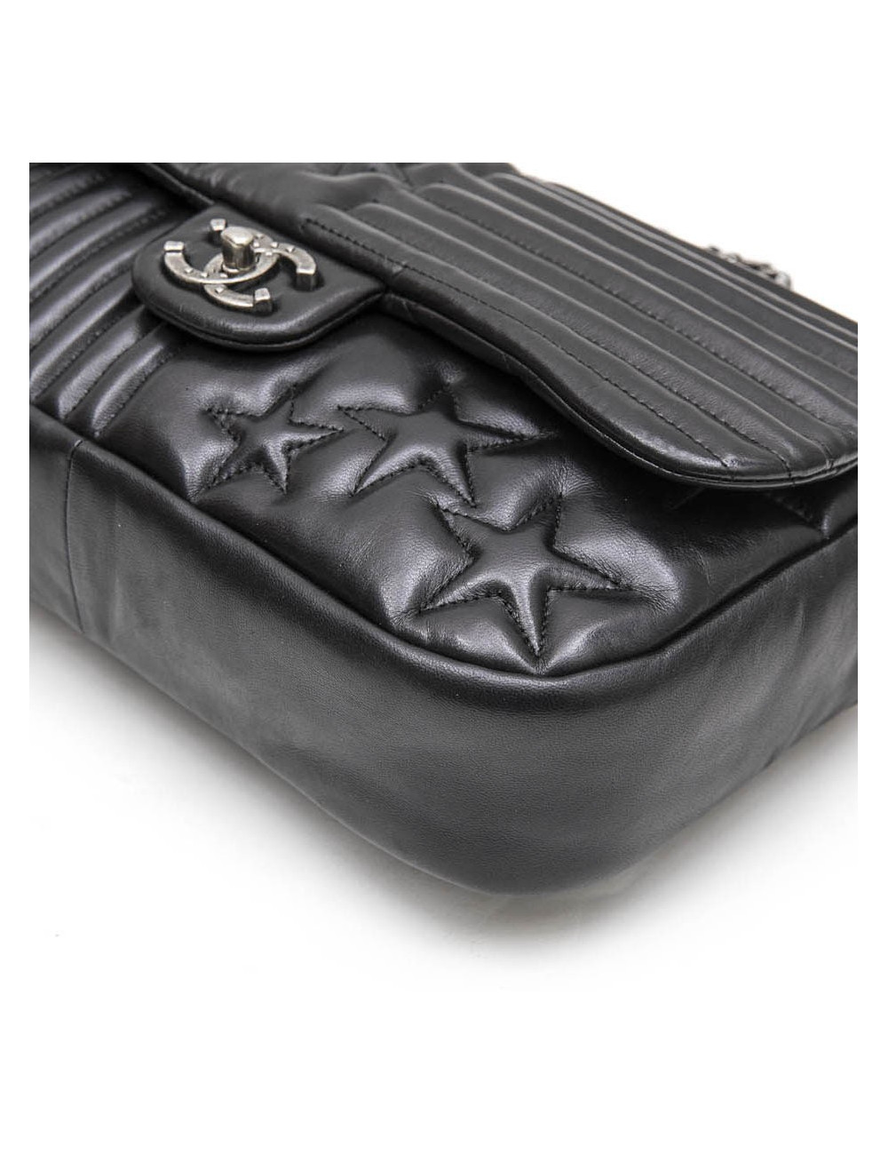 Sac "Paris Dallas" CHANEL en cuir d'agneau lisse noir